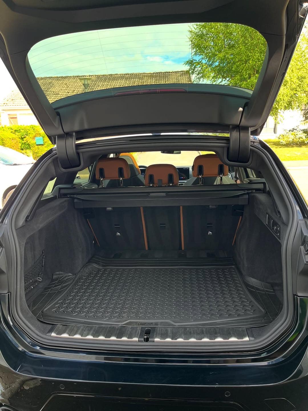 Intérieur_coffre_bmw_après